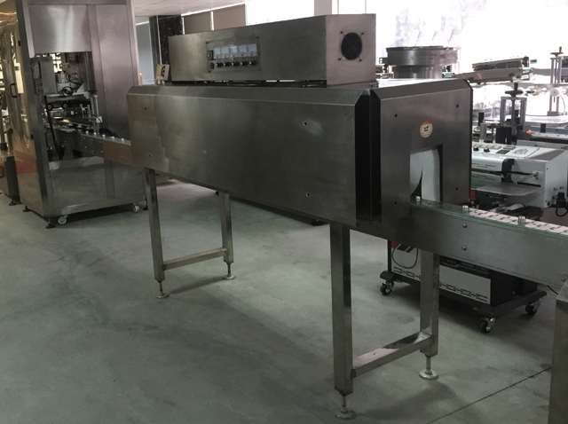 garis pengedap topi mengecut.jpg