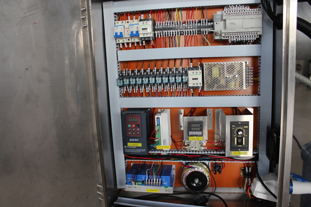 MESIN PENGISIAN 4 kepala (1).JPG