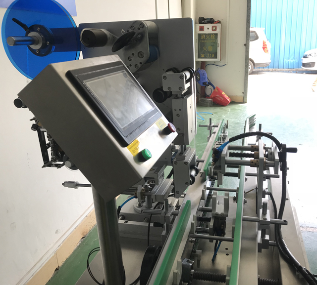 gambar sisi pada model VK-LBL labeller.jpg