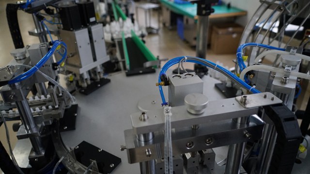 capper pengisi berputar.jpg