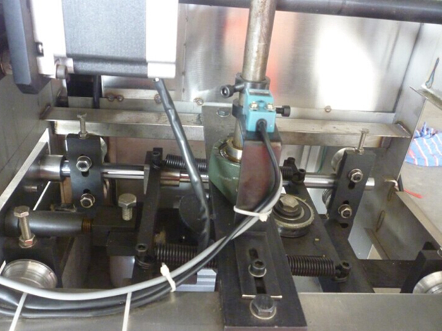 Rangka kerja keluli tahan karat untuk jentera pembungkusan.jpg