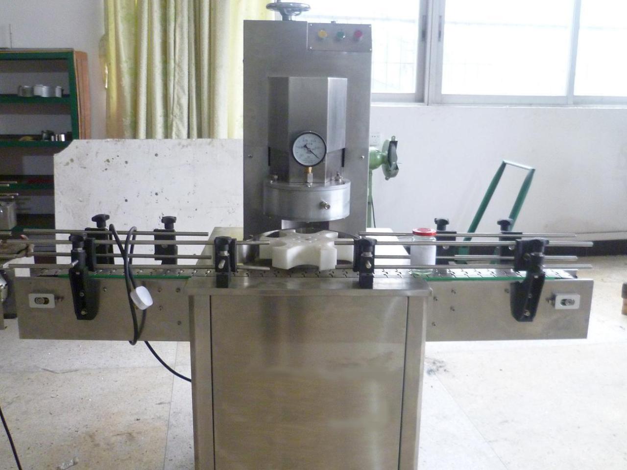 rotary glass jar vacuum capping balang kaca vakum.jpg