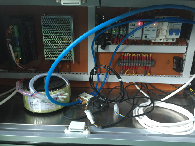 komponen elektrik untuk melabel jentera.jpg