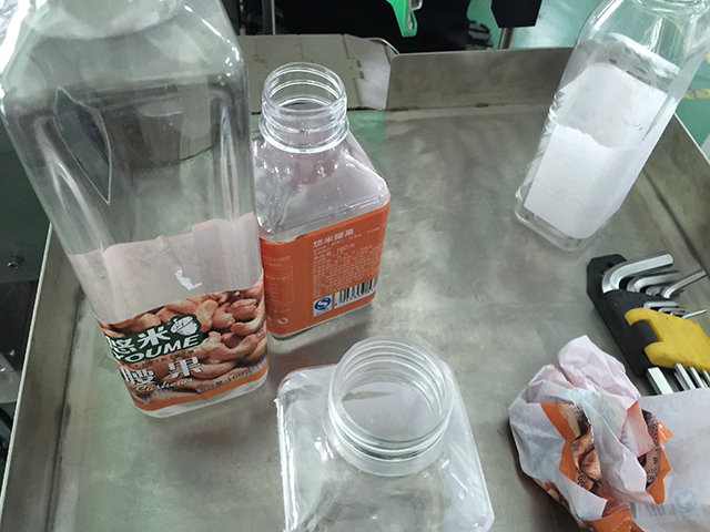 BOTOL FLAT pelabelan mesin gulung label (2).jpg