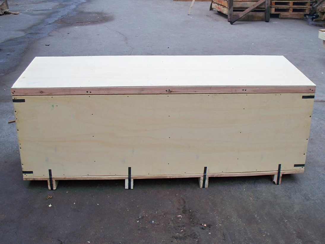 wooden case packaging machinery before shipping kes kayu untuk mengisi mesin.jpg