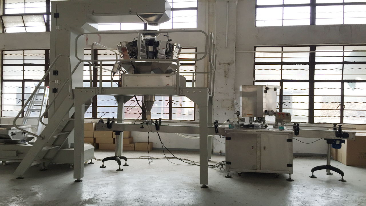 tin mengisi mesin pengedap.jpg