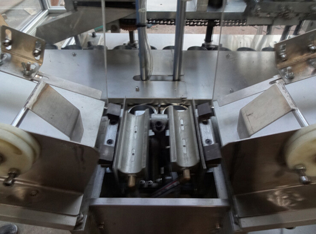 pelongsor untuk pemegang tiub.jpg