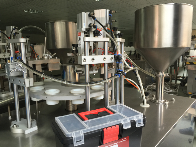 pengedap pengisi tiub berturut-turut.jpg