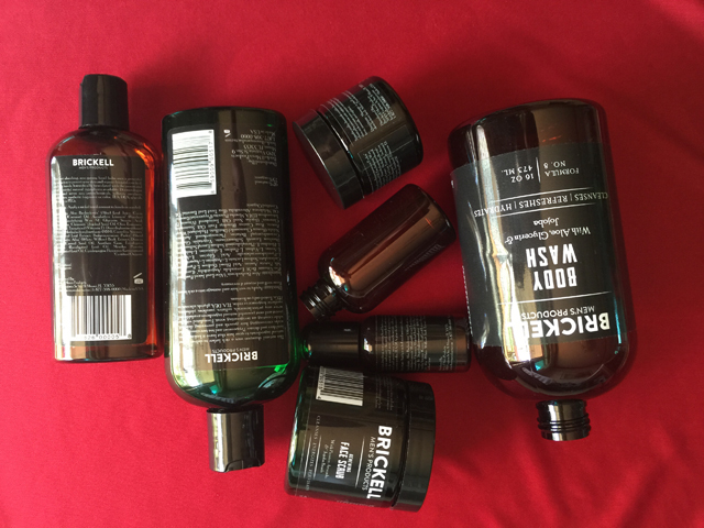 peralatan pelabel rolling untuk pelabelan botol.jpg