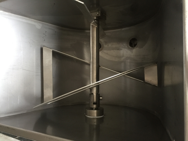 air guage for filling machines connected with air compressor tolok udara untuk isipadu pengisian yang tepat.jpg