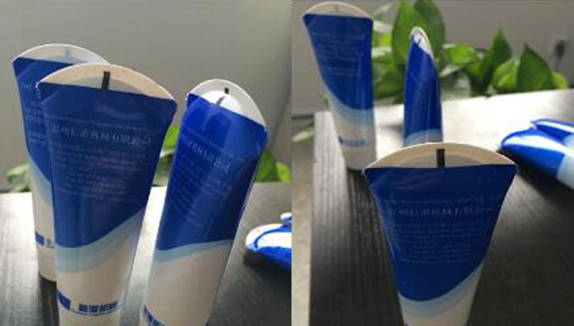 Tiub MELENGKUNG mengisi sampel pengedap.jpg