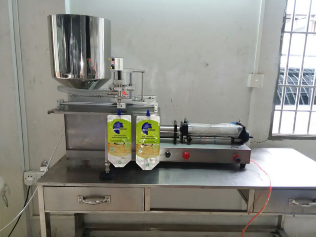 Mesin pengisian beg muncung (4).jpg