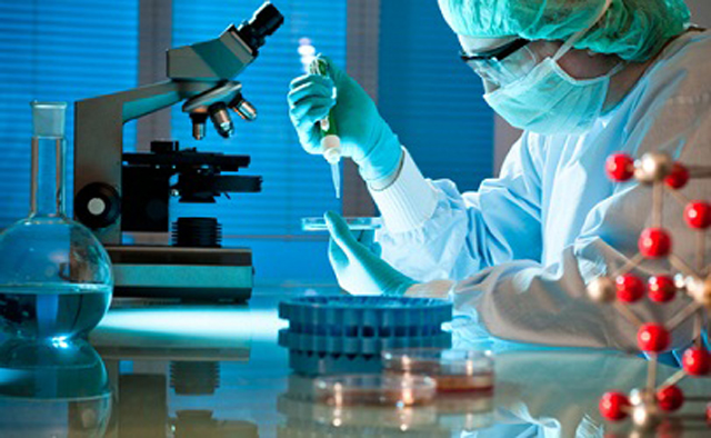 workers testing filling sealing samples ujian makmal-dengan-tiub-pengisi-sealer.jpg