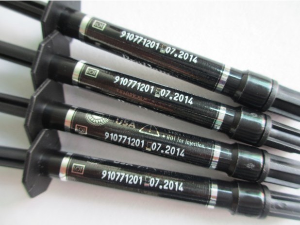 labeling printer machine for syringes percetakan pelabelan picagari.jpg