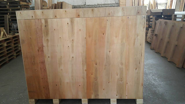 pengedap karton dalam bekas kayu.jpg