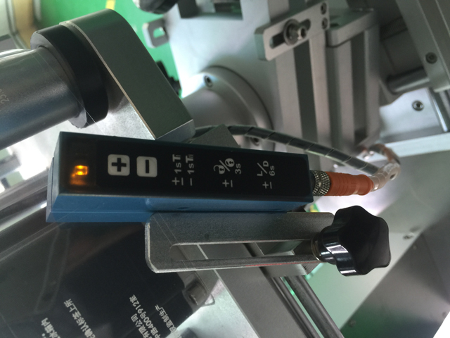 sensor untuk mengesan label transparent.jpg